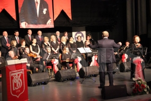 Yardm sevenlerden TSM konseri