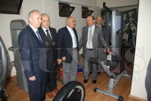 FTNEES SALONU HZMETE GRD