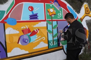 Orduda bo duvarlar grafiti ile renkleniyor