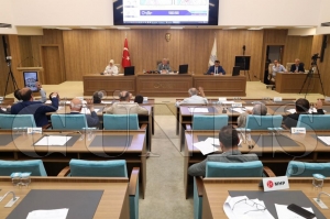 Ba�kan G�ler�den a��klamalar