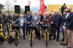 Taz� ordu sokaklar�nda