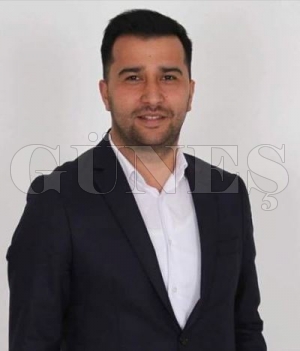 CHP ilçe başkanlığından istifa etmişti... Şimdide ailesiyle birlikte parti üyeliğinden istifa etti... CHP ilçe başkanlığından istifa etmişti... Şimdide ailesiyle birlikte parti üyeliğinden istifa etti...