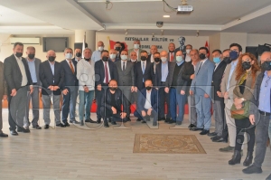 Osman Cayak güven tazeled...i Cayak ''Kaybeden yok, kazanan Fatsa olmuştur.'' dedi Osman Cayak güven tazeled...i Cayak ''Kaybeden yok, kazanan Fatsa olmuştur.'' dedi