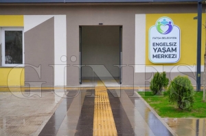 At�l bina hayat buldu: Ayazl� engelsiz ya�am merkezi hizmete haz�r