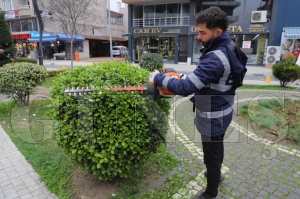 Park bah�eler ekibinden bahar haz�rl���n� aral�ks�z olarak s�rd�r�yor