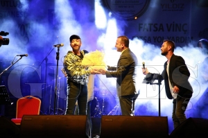 Resul Dindar Fatsalıları coşturdu Resul Dindar Fatsalıları coşturdu