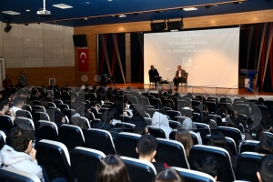BAŞKAN GÜLER, ÖĞRENCİLERLE SÖYLEŞİDE BİR ARAYA GELDİ BAŞKAN GÜLER, ÖĞRENCİLERLE SÖYLEŞİDE BİR ARAYA GELDİ