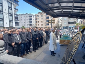 Ertu�rul S�nmez son yolculu�una u�urland�