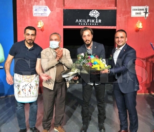 ''Akl Fikir Fabrikas'' glmekten krd geirdi