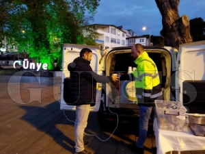Ordu Bykehirden esnaf ve vatandaa scak orba ikram