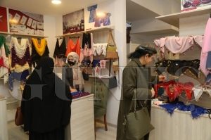 Ordulu kadnlar el emei gz nuru rnlerini el emei arsnda gelire dntryor