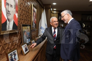 Bakan I��khan b�y�k�ehir�de