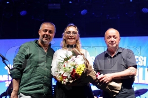 13. ��nar Festivali�nde m�zik ve e�lence dolu bir ak�am daha