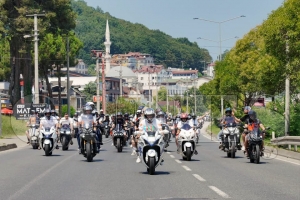 Motofest co�kusu �ehri sard�...62 ilden 5 bine yak�n motosiklet tutkunu Fatsa�da bulu�tu