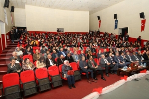 VÜCUTTAKİ ENGEL YAŞAMA SEVİNCİNE İDEALLERE VE KURULAN HAYALLERE ENGEL DEĞİL VÜCUTTAKİ ENGEL YAŞAMA SEVİNCİNE İDEALLERE VE KURULAN HAYALLERE ENGEL DEĞİL