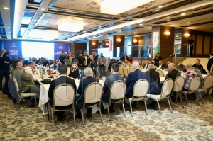 Bakan Gler, Ordu basn ile bir araya geldi