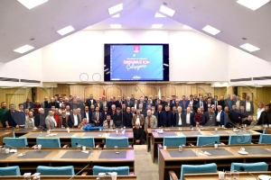 Ba�kan g�ler: ��nye�ye 6,5 y�lda 1 milyar yat�r�m yapt�k�