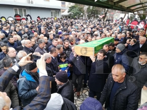 TANER COŞKUN SONSUZLUĞA UĞURLANDI TANER COŞKUN SONSUZLUĞA UĞURLANDI
