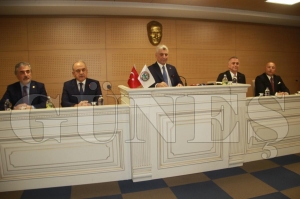 Ba�kan Karl�bel Ticaret Bakan� Bolat'a �� D�nyas�n�n taleplerini iletti