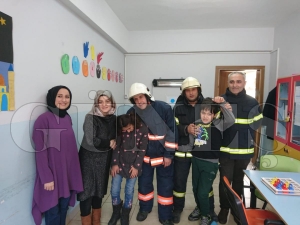 ÖZEL ÖĞRENCİLERİN YÜREKLERİNE DOKUNDULAR ÖZEL ÖĞRENCİLERİN YÜREKLERİNE DOKUNDULAR