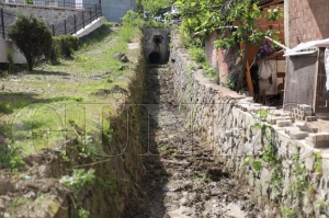 Derelerde temizlik çalışması yapılıyor Derelerde temizlik çalışması yapılıyor