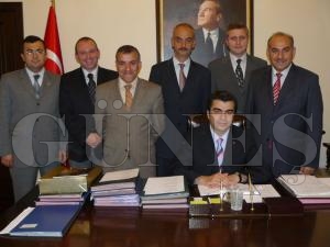 FASİAD'dan Vali Düzgün'e Ziyaret FASİAD'dan Vali Düzgün'e Ziyaret