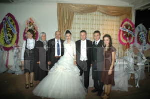LALE LE MUSTAFA'YA MUTLULUKLAR