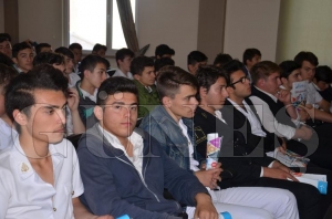 Öğrencilere meslek semineri Öğrencilere meslek semineri