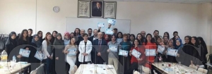 TEOG birincisi okula kitap bağışı TEOG birincisi okula kitap bağışı