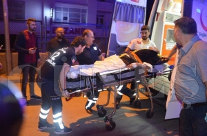 Kamyonetin çarptığı yaşlı adam yaralandı Kamyonetin çarptığı yaşlı adam yaralandı