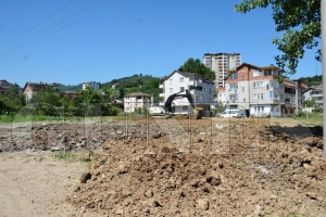 Futbol sahası tamamlanma aşamasına geldi Futbol sahası tamamlanma aşamasına geldi