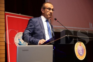 Vali Yavuz'dan öğretmenlere uyarı Vali Yavuz'dan öğretmenlere uyarı