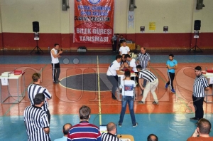 Bilek güreşi yarışması yapıldı Bilek güreşi yarışması yapıldı