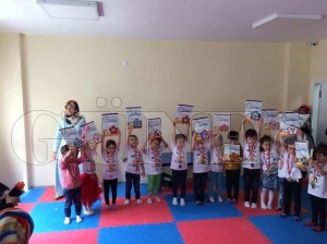 600 minik karne heyecanı yaşadı 600 minik karne heyecanı yaşadı
