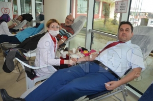 Hastane çalışanları kan bağışında bulundu Hastane çalışanları kan bağışında bulundu