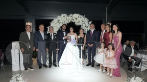 I��l ile Melih, Fatsa ve �zmir�de d�zenlenen  iki g�rkemli d���nle d�nya evine girdi