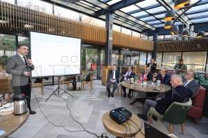Vali Yavuz, Ordu’daki yatırım fırsatlarını anlattı Vali Yavuz, Ordu’daki yatırım fırsatlarını anlattı