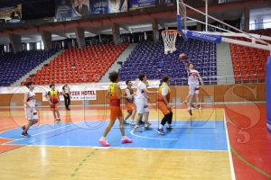 Orduda okul sporlar basketbol msabakalar ile devam ediyor