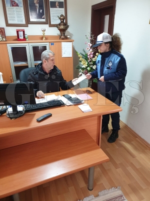 BÜYÜKŞEHİR, VİRÜSE KARŞI BİLGİLENDİRİCİ EL BROŞÜRLERİ DAĞITIYOR BÜYÜKŞEHİR, VİRÜSE KARŞI BİLGİLENDİRİCİ EL BROŞÜRLERİ DAĞITIYOR
