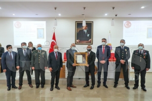 Devlet övünç madalyası ve beratı tevcih töreni yapıldı Devlet övünç madalyası ve beratı tevcih töreni yapıldı