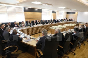 Tarım Konulu Kamu, Üniversite, sanayi işbirliği ve istişare toplantısı yapıldı Tarım Konulu Kamu, Üniversite, sanayi işbirliği ve istişare toplantısı yapıldı