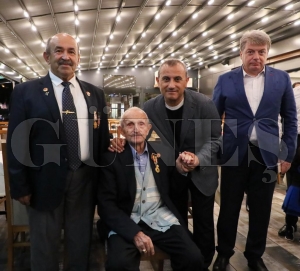 Vali Tuncay Sonel, yemek programında gazilerimiz ve aileleri ile bir araya geldi Vali Tuncay Sonel, yemek programında gazilerimiz ve aileleri ile bir araya geldi