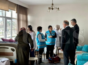 Vali Erol, Evde Sağlık Hizmeti Verilen Aileleri Ziyaret Etti Vali Erol, Evde Sağlık Hizmeti Verilen Aileleri Ziyaret Etti