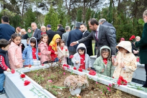 Şehitlerimiz Dualarla Yad Edildi Şehitlerimiz Dualarla Yad Edildi