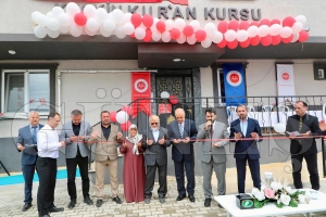 Vali Erol, Kuran Kursu ve niversite Evinin al programna katld