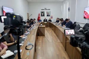 Vali Erol, basın mensuplarına değerlendirmelerde bulundu Vali Erol, basın mensuplarına değerlendirmelerde bulundu