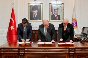 Hay�rsever i� insan� �anser �ahin, mahallesine k�y ya�am merkezi yapacak