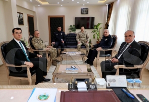 Vali Erol, �ayba�� ve Akku� �l�elerini Ziyaret Etti