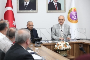 Vali Erol, A�a�, orman ve mobilya sekt�r� temsilcileri ile bir araya geldi