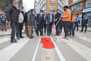 Fatsada trafikte yaya ncelii iin Krmz erit ekildi